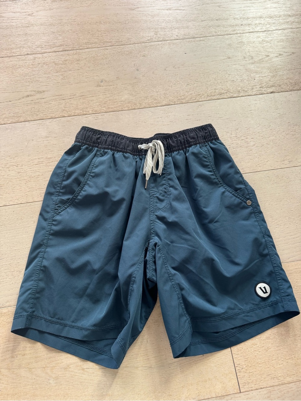 Vuori Men Kore Shorts XS Blue Pull On Unlined Drawstrings Casual Elastic Waist